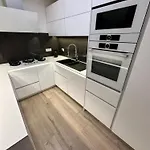 Private Wellness On Rab - Rab With Pool Jacuzzi Sauna And Total Privacy ראב