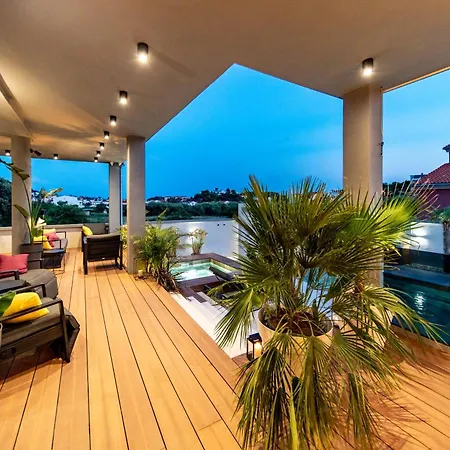 וילה Private Wellness On Rab - Rab With Pool Jacuzzi Sauna And Total Privacy ראב