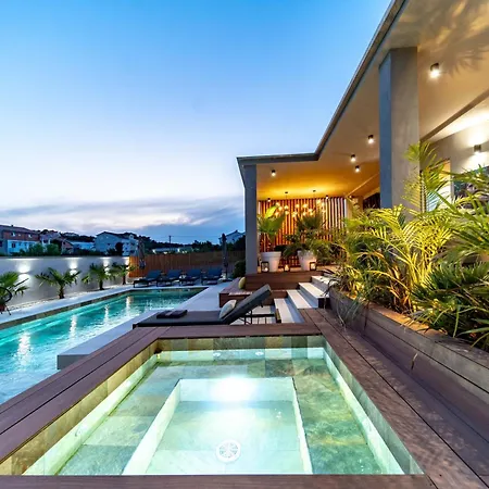 别墅 Private Wellness On Rab - Rab With Pool Jacuzzi Sauna And Total Privacy