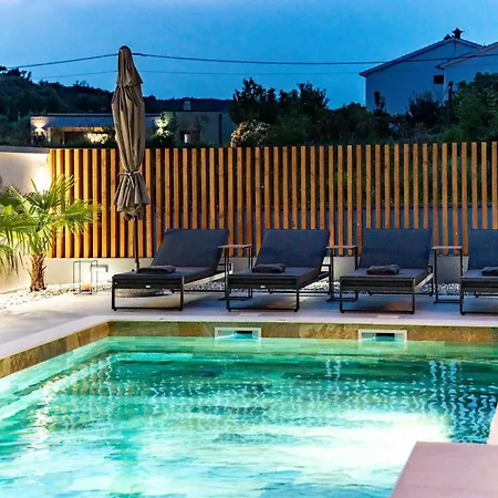 Private Wellness On Rab - Rab With Pool Jacuzzi Sauna And Total Privacy Villa *
