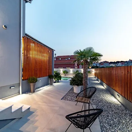 Villa Private Wellness On Rab - Rab With Pool Jacuzzi Sauna And Total Privacy Rab Town