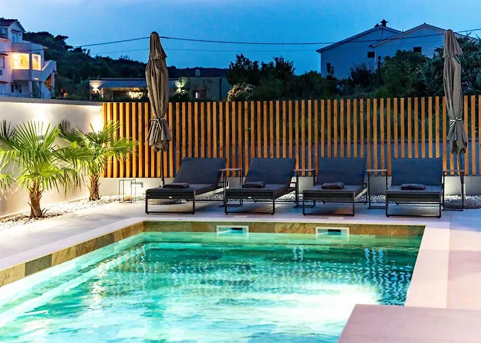 Private Wellness On Rab - Rab With Pool Jacuzzi Sauna And Total Privacy Villa *
